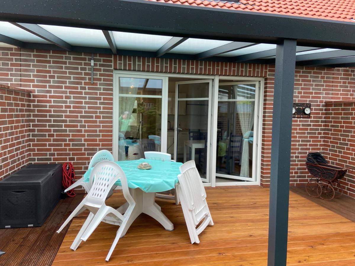 Ostfrieslands Perle Ferienwohnung an der Nordseeküste, Sauna, Terrasse, Garten, ruhige Lage, WLAN Norden Exterior foto
